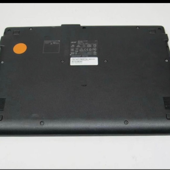 Acer Chromebook 810 13.3” - Picture 3 of 6